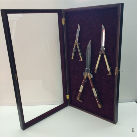 decorative knives in custom made display box approx 650 640x480 1